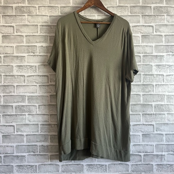 Adrianna Papell Tops - Adrianna Papell Olive Short Sleeve Tee